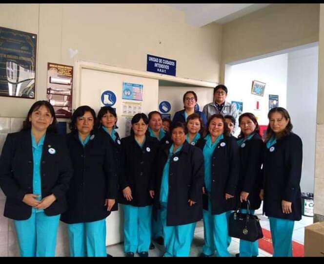 Equipo UCI en la entrada